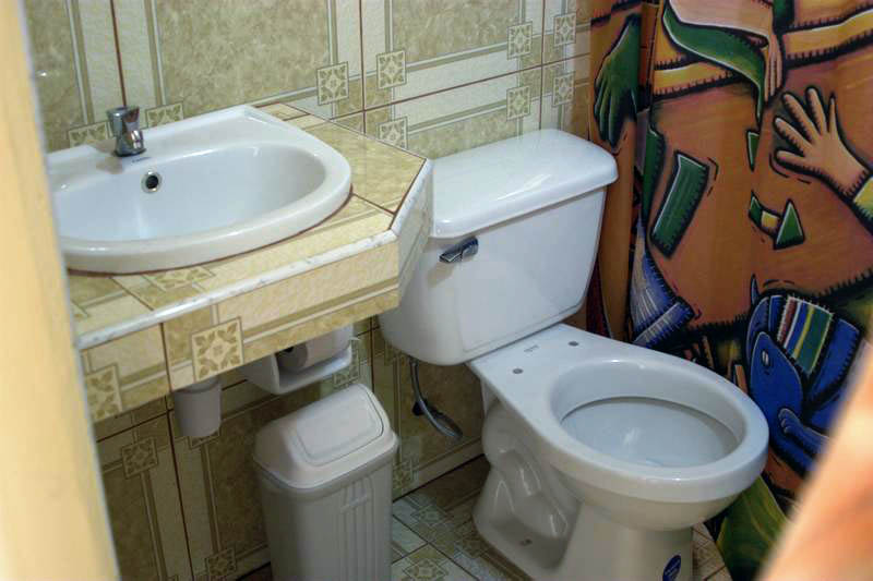 'Bathroom 1' Casas particulares are an alternative to hotels in Cuba.